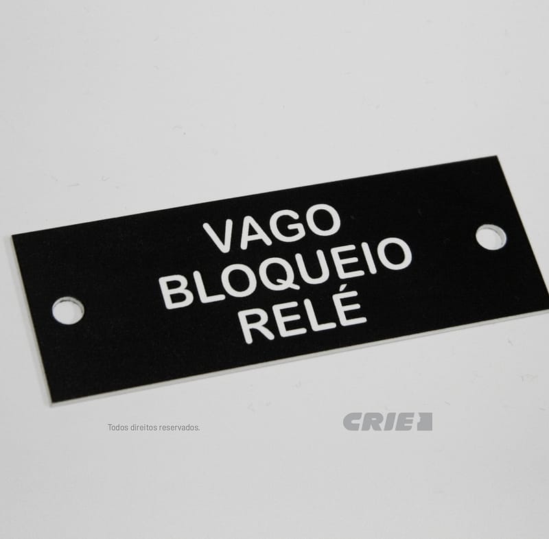 Plaqueta em PVC 1mm impressão UV